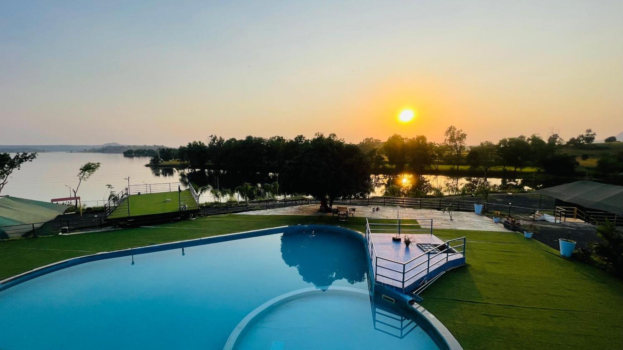 Amigos Lake Resort-Igatpuri, Maharashtra Екстер'єр фото