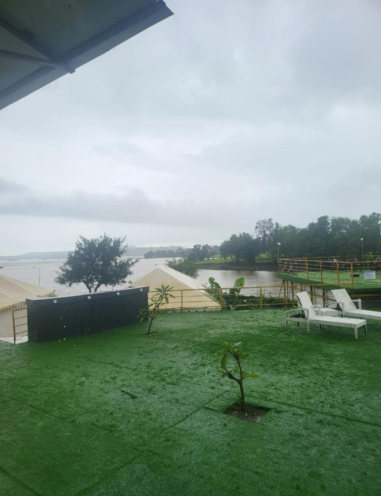 Amigos Lake Resort-Igatpuri, Maharashtra Екстер'єр фото