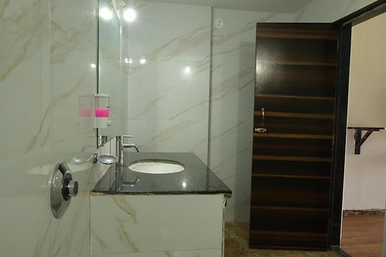 Amigos Lake Resort-Igatpuri, Maharashtra Екстер'єр фото